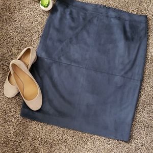 NWT The Limited Dusty Navy Suede Skirt. Sz 16T